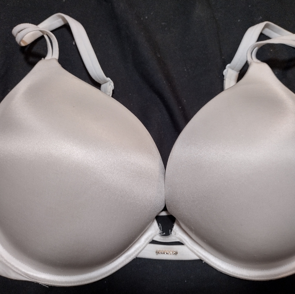 34ddd vs bra